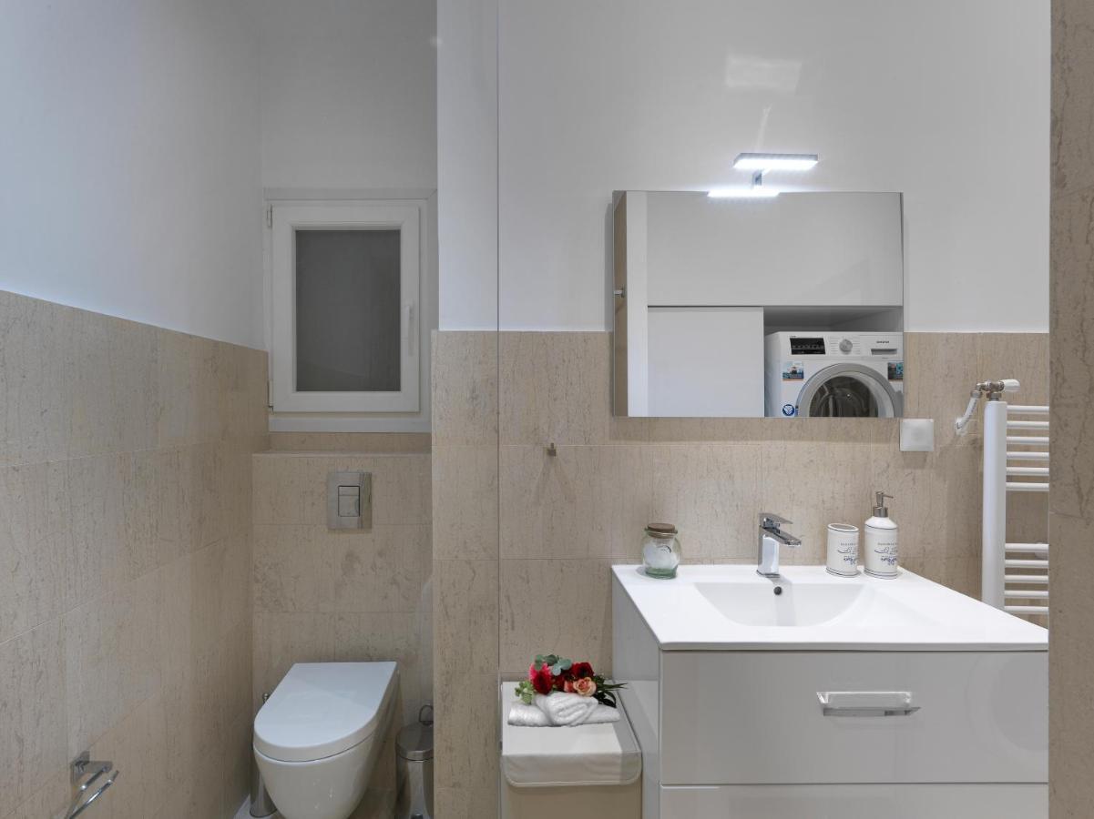 Newly Renovated Apartment In The Heart Of אתונה מראה חיצוני תמונה