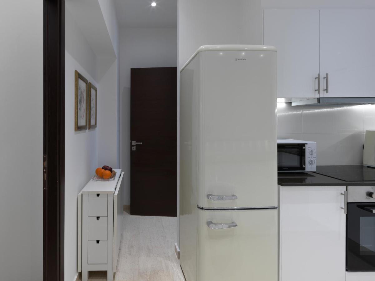 Newly Renovated Apartment In The Heart Of אתונה מראה חיצוני תמונה