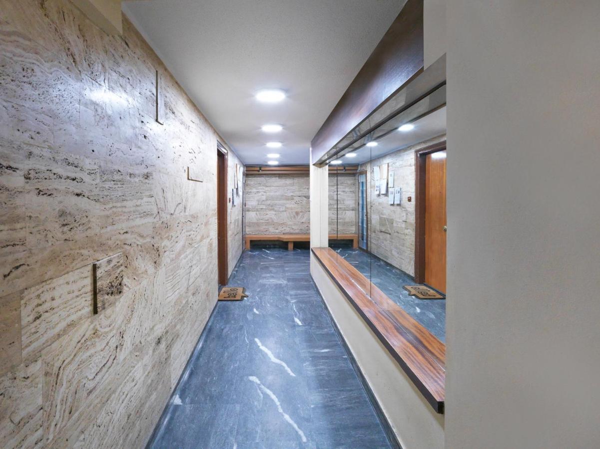Newly Renovated Apartment In The Heart Of אתונה מראה חיצוני תמונה